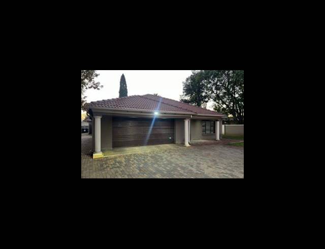 3 BEDROOM HOUSE FOR SALE IN DAWN PARK